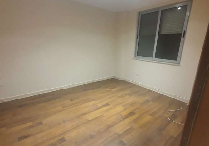 Shtepi ne shitje Apartament ne Tirane, 2+1, Mobilimi Bosh, pa mobiluar, Pagesa 113,000  Euro.