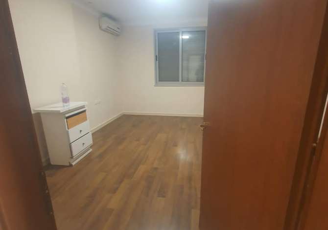 Shtepi ne shitje Apartament ne Tirane, 2+1, Mobilimi Bosh, pa mobiluar, Pagesa 113,000  Euro.