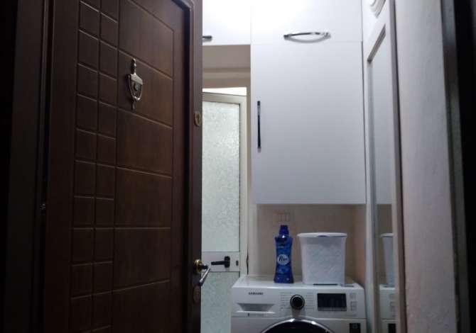 Shtepi ne shitje Shtepi Private ne Tirane, Garsoniere, Mobilimi E mobiluar, Pagesa 45,000  Euro.