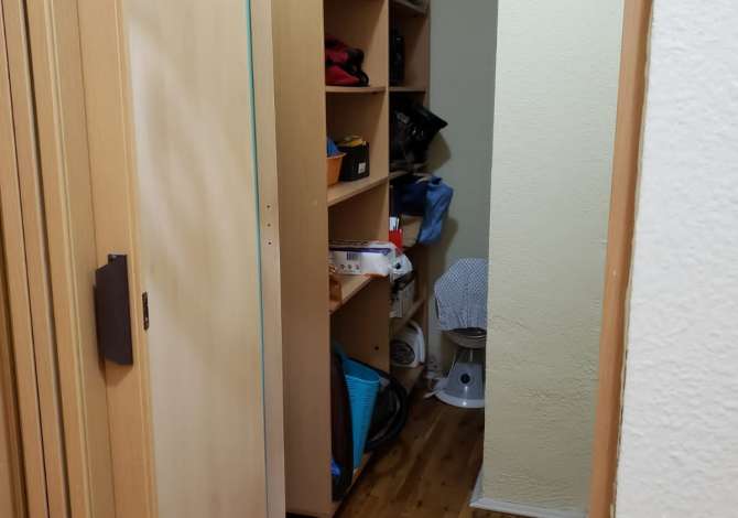 Shtepi ne shitje Apartament ne Tirane, 3+1, Mobilimi E mobiluar, Pagesa 220,000  Euro.