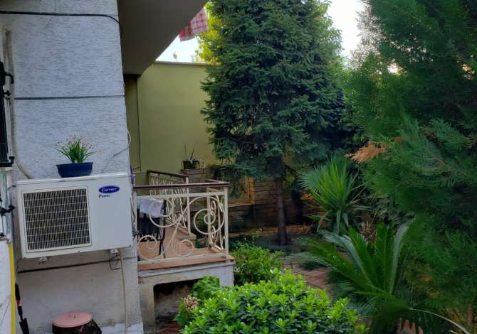 Shtepi ne shitje Apartament ne Tirane, 3+1, Mobilimi E mobiluar, Pagesa 220,000  Euro.