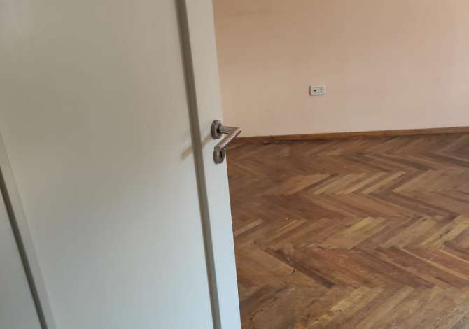 Shtepi ne shitje 2+1 ne Tirane - 105,000 Euro