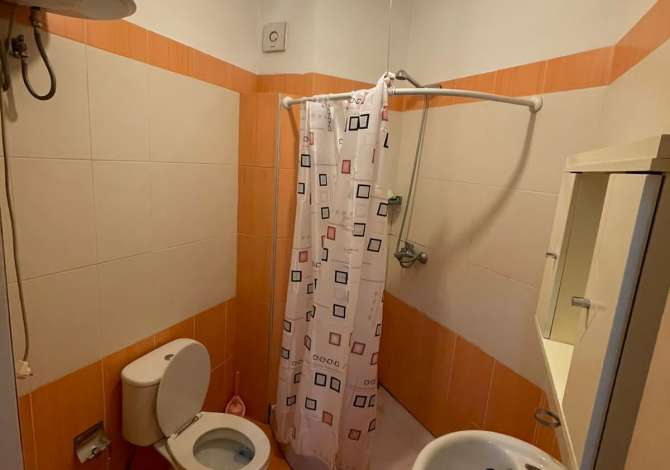 Shtepi me qera Apartament ne Tirane, 1+1, Mobilimi E mobiluar, Pagesa 300  Euro.