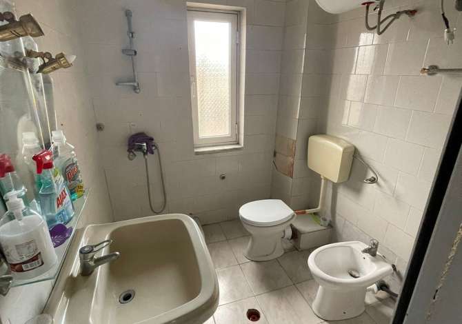 Shtepi ne shitje Apartament ne Tirane, 1+1, Mobilimi E mobiluar, Pagesa 72,000  Euro.