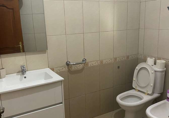 Shtepi me qera Apartament ne Tirane, 1+1, Mobilimi E mobiluar, Pagesa 400  Euro.