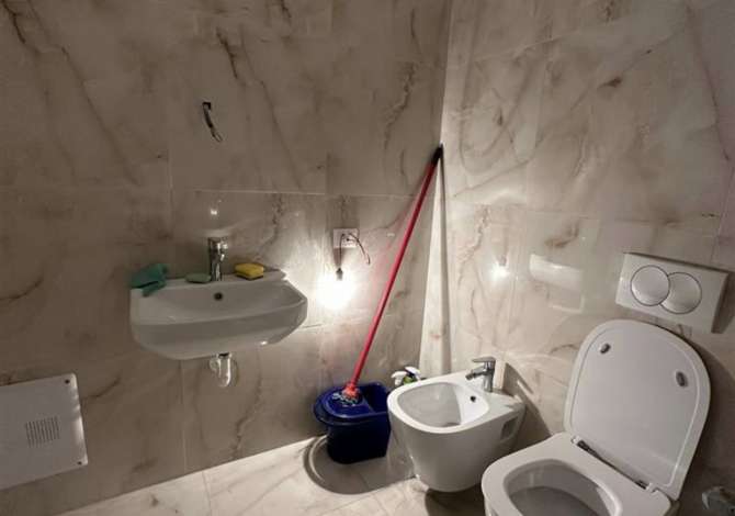 Shtepi me qera Apartament ne Tirane, Garsoniere, Mobilimi E mobiluar, Pagesa 32,500  Leke.