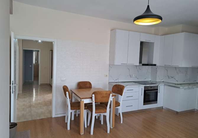 Shtepi me qera 2+1 ne Tirane - 400 Euro