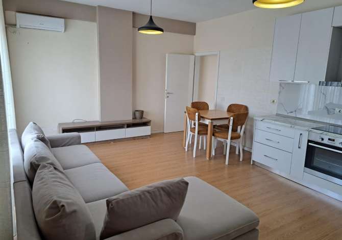 Shtepi me qera 2+1 ne Tirane - 400 Euro