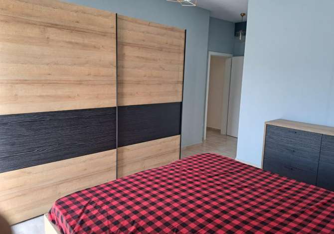 Shtepi me qera 2+1 ne Tirane - 400 Euro