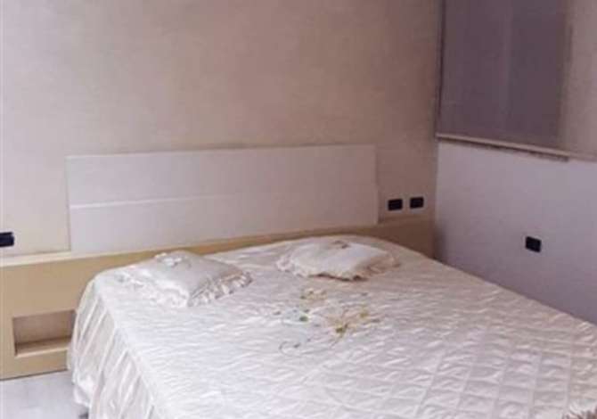 Shtepi ne shitje Apartament ne Tirane, 1+1, Mobilimi E mobiluar, Pagesa 78,000  Euro.