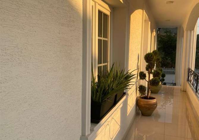 Shtepi ne shitje Shtepi Private ne Tirane, 4+1, Mobilimi E mobiluar, Pagesa 320,000  Euro.