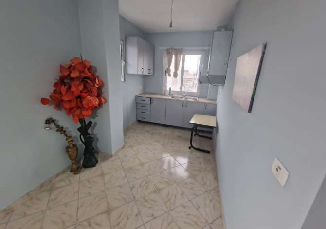 Shtepi ne shitje Apartament ne Tirane, 1+1, Mobilimi E mobiluar, Pagesa 85,000  Euro.