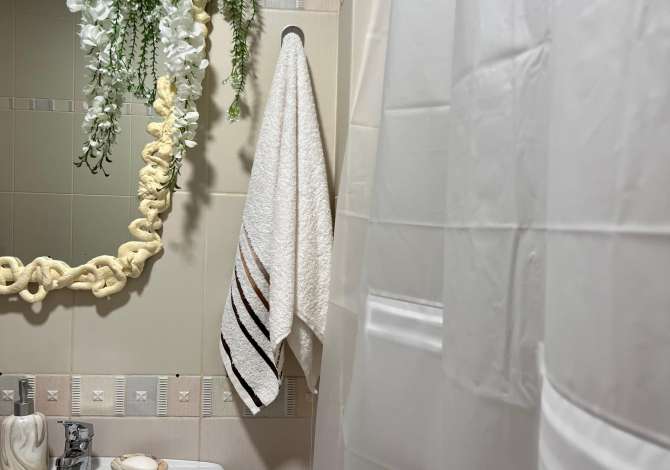 Shtepi me qera Apartament ne Tirane, 2+1, Mobilimi E mobiluar, Pagesa 600  Euro.