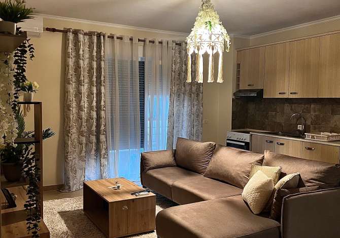 Shtepi me qera 2+1 ne Tirane - 600 Euro