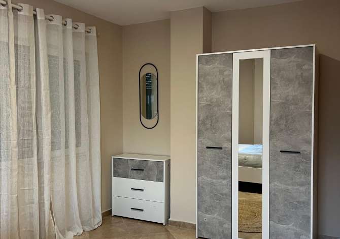 Shtepi me qera Apartament ne Tirane, 2+1, Mobilimi E mobiluar, Pagesa 600  Euro.