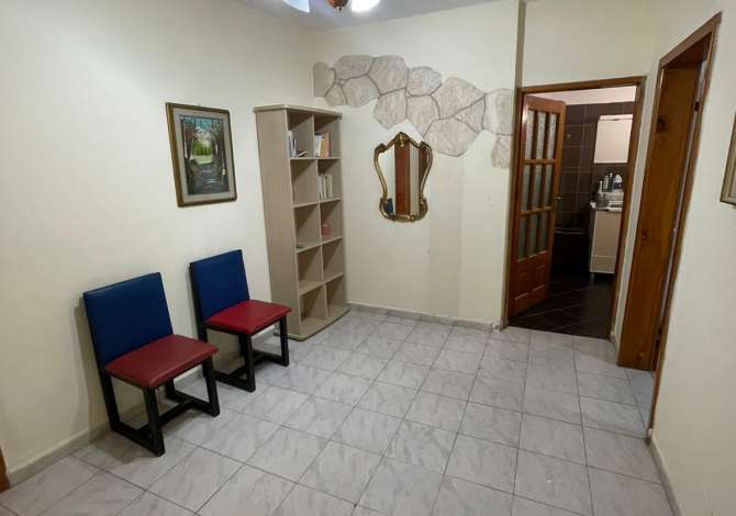 Shtepi me qera Shtepi Private ne Tirane, 2+1, Mobilimi E mobiluar, Pagesa 50,000  Leke.