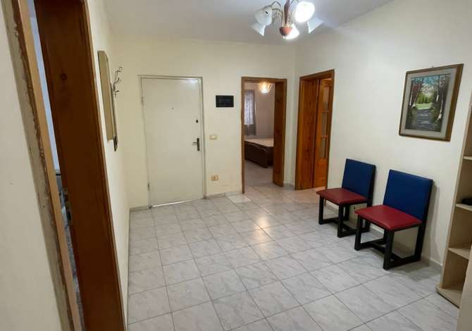 Shtepi me qera Shtepi Private ne Tirane, 2+1, Mobilimi E mobiluar, Pagesa 50,000  Leke.