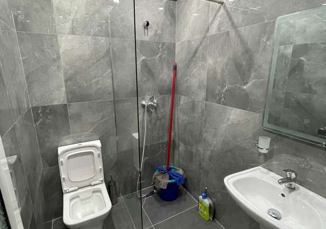 Shtepi me qera Apartament ne Tirane, Garsoniere, Mobilimi E mobiluar, Pagesa 400  Euro.