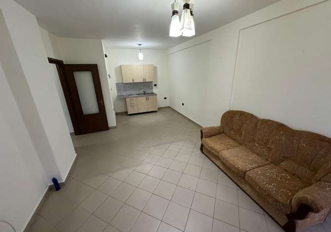 Shtepi me qera 1+1 ne Tirane - 30,000 Leke