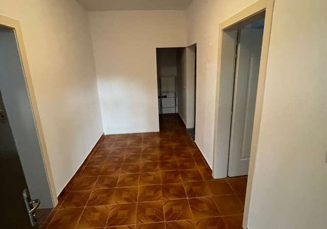 Shtepi me qera Shtepi Private ne Tirane, 1+1, Mobilimi E mobiluar, Pagesa 350  Euro.