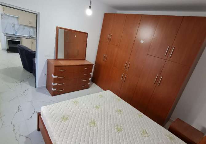 Shtepi me qera 1+1 ne Tirane - 35,000 Leke