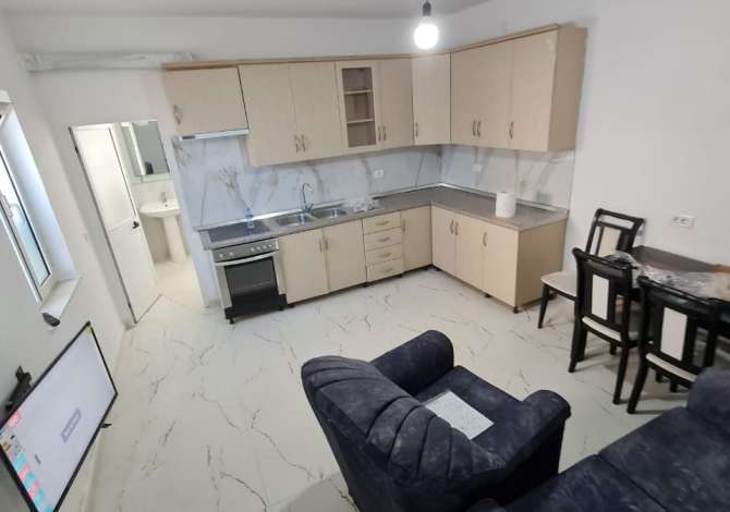 Shtepi me qera 1+1 ne Tirane - 35,000 Leke