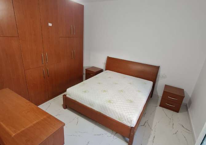 Shtepi me qera Apartament ne Tirane, 1+1, Mobilimi E mobiluar, Pagesa 35,000  Leke.