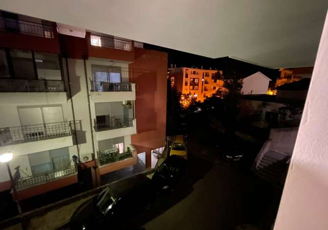 Shtepi me qera Apartament ne Tirane, 1+1, Mobilimi E mobiluar, Pagesa 350  Euro.