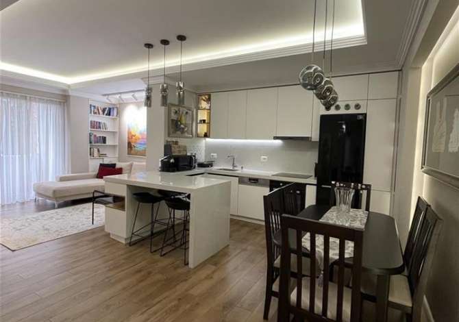 Shtepi me qera 2+1 ne Tirane - 750 Euro