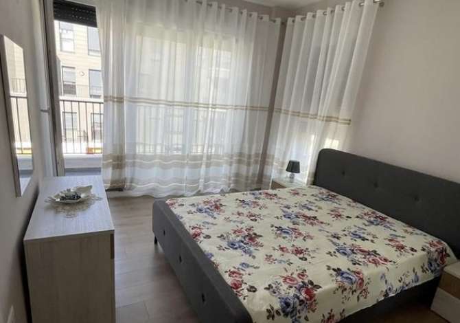 Shtepi me qera 2+1 ne Tirane - 650 Euro