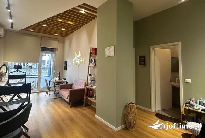 Ambient biznesi me qera 1+1 ne Tirane - 700 Euro