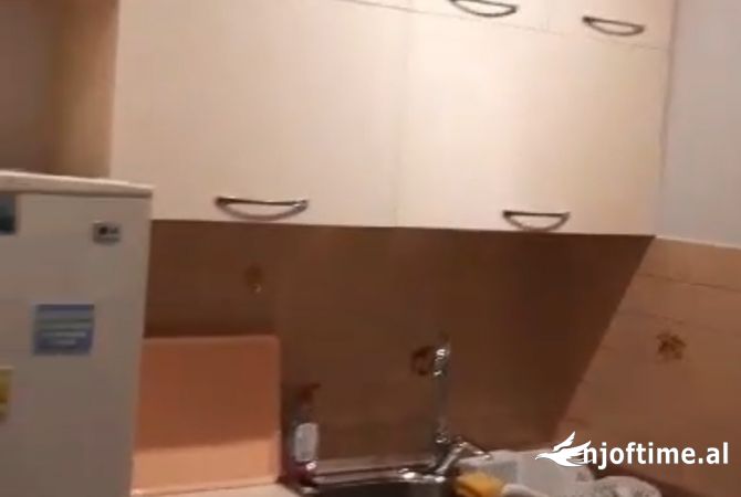 Shtepi me qera 2+1 ne Tirane - 550 Euro