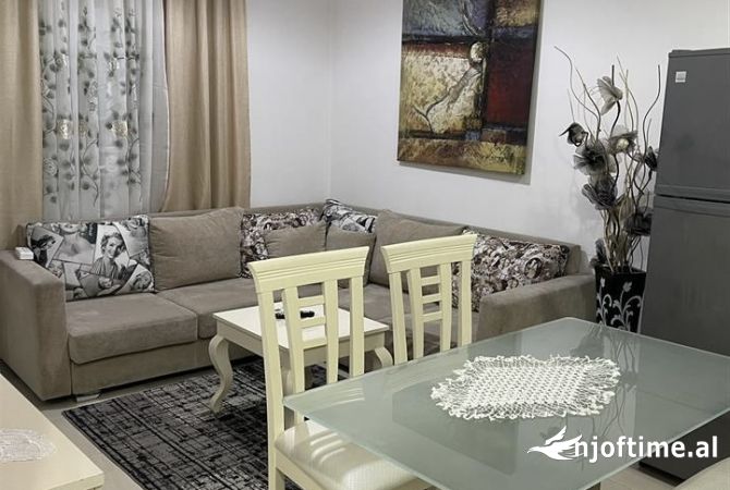 Shtepi me qera 1+1 ne Tirane - 750 Euro
