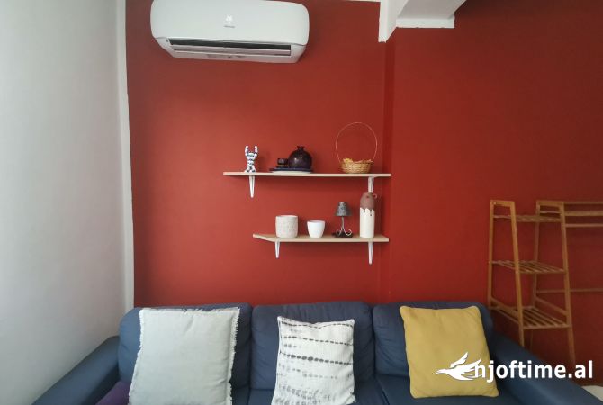 Shtepi me qera 1+1 ne Tirane - 400 Euro