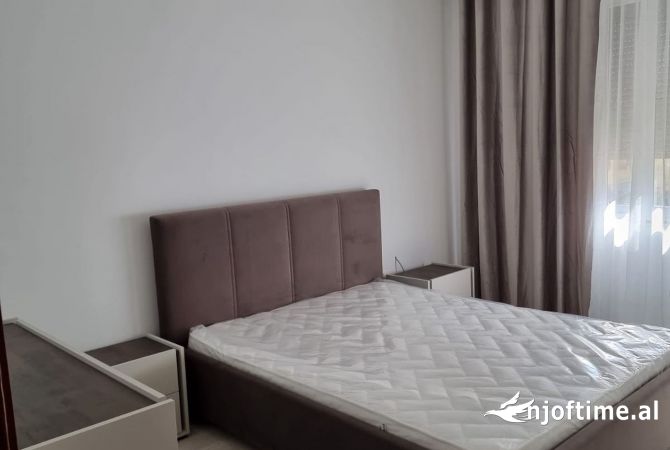 Shtepi me qera 1+1 ne Tirane - 650 Euro