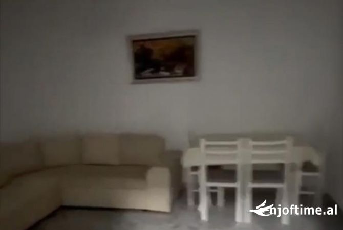 Shtepi me qera 1+1 ne Tirane - 40,000 Leke