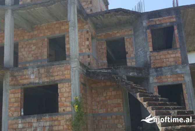 Shtepi ne shitje 6+1 ne Tirane - 200,000 Euro