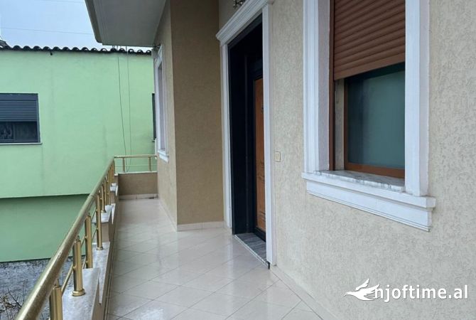 Shtepi me qera 1+1 ne Tirane - 45,000 Leke