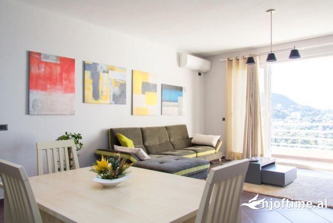 Shtepi me qera 3+1 ne Tirane - 1,000 Euro