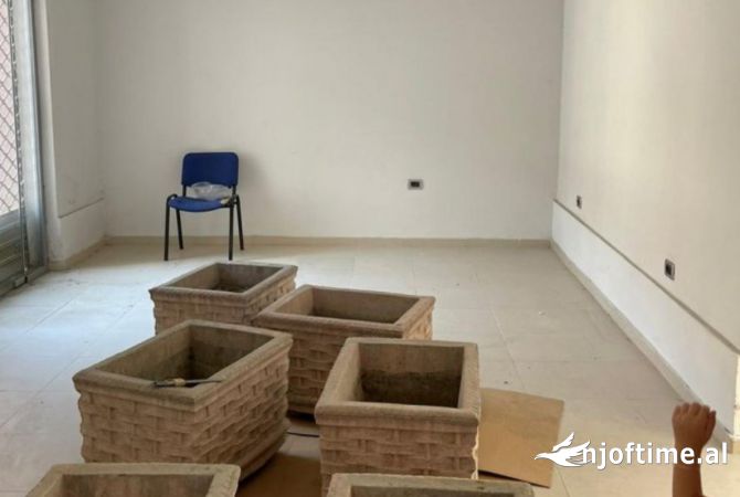 Ambient biznesi ne shitje 1+1 ne Tirane - 100,000 Euro