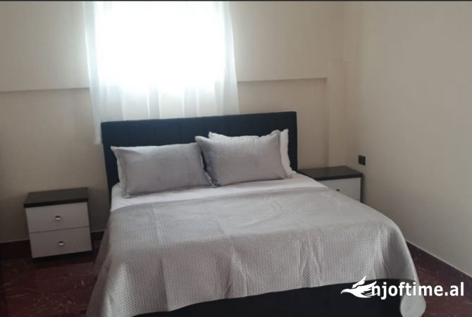 Shtepi me qera 1+1 ne Tirane - 650 Euro