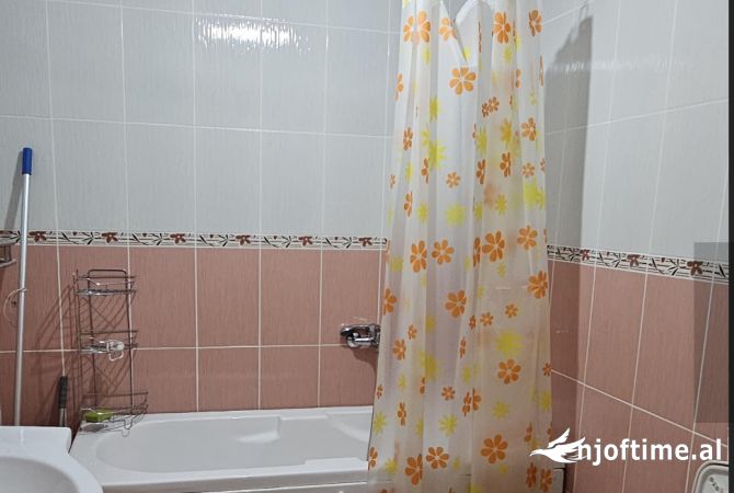 Shtepi me qera 2+1 ne Tirane - 600 Euro
