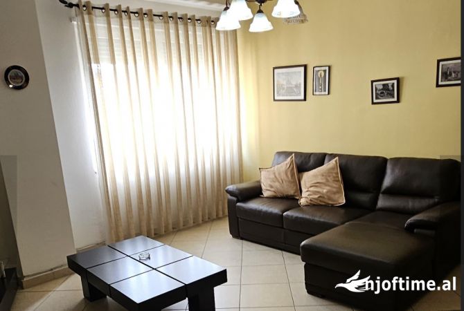 Shtepi me qera 2+1 ne Tirane - 600 Euro