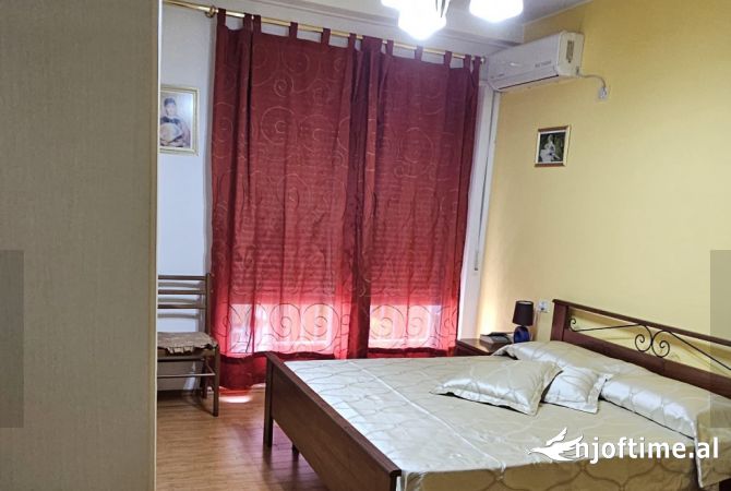 Shtepi me qera 2+1 ne Tirane - 600 Euro