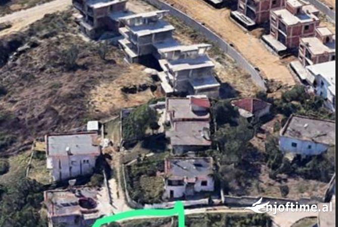 Truall ose Toke ne Tirane - 45,000 Euro