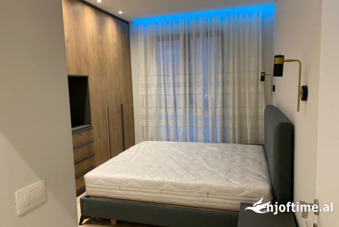 Shtepi ne shitje Apartament ne Tirane, 2+1, Mobilimi E mobiluar, Pagesa 139,000  Euro.