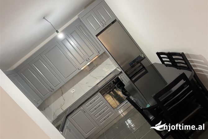 Shtepi me qera 1+1 ne Tirane - 35,000 Leke