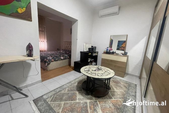 Shtepi me qera 2+1 ne Tirane - 45,000 Leke