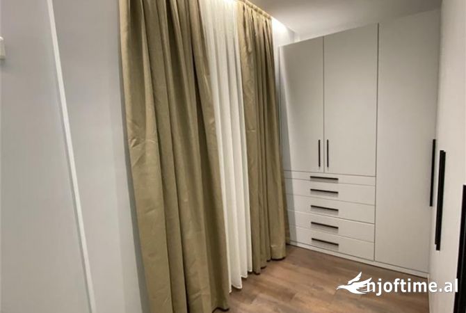Shtepi me qera 2+1 ne Tirane - 650 Euro