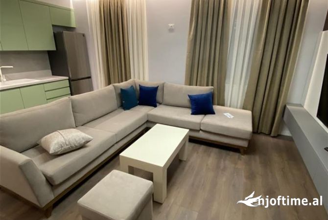 Shtepi me qera Apartament ne Tirane, 2+1, Mobilimi E mobiluar, Pagesa 650  Euro.